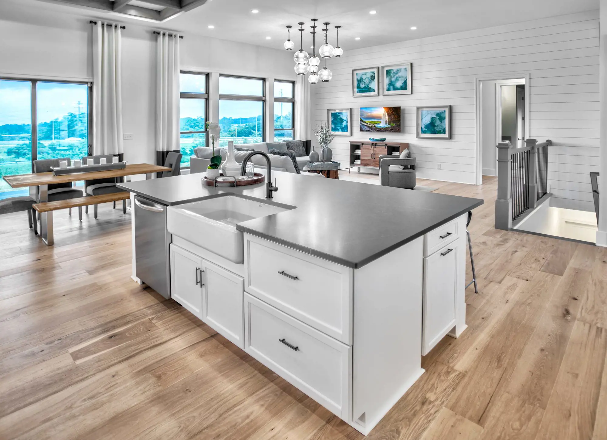 White Kitchen Island